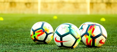 谈球吧官方网站首页入口大厅的现代设计展示图