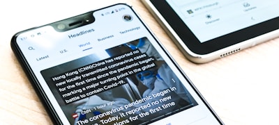 前线速递新闻动态栏目展示体育记者发回最新报道的场景