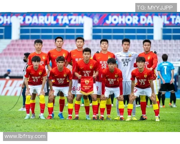 广州足球队比赛经验深度对比分析及其对未来表现的影响探讨