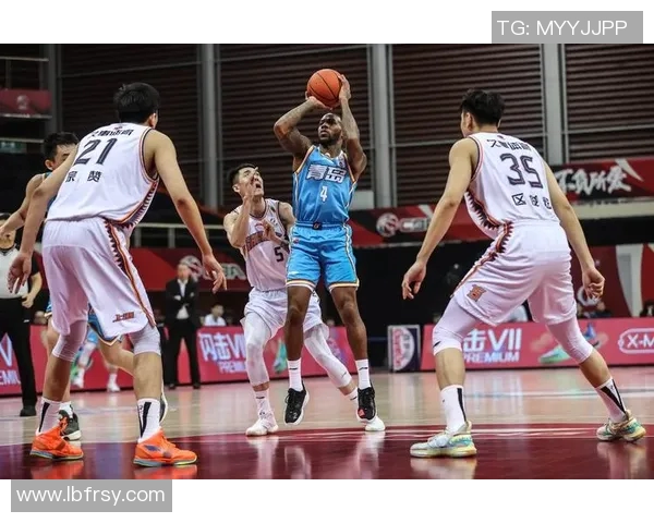 深入分析上海篮球队的阵地战战术与执行策略解析