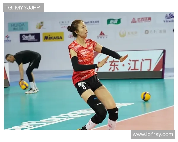 西安排球队耐力训练的策略与效果分析聚焦排球运动发展